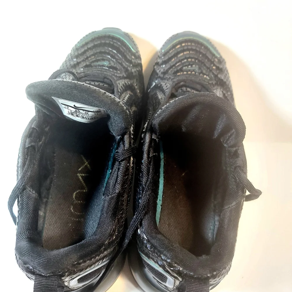 Women's Nike Air Max 720 Iridescent Black Green Sneakers